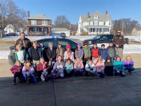 Stanton First Graders Pay A Visit to Sheriff’s Office – Stanton County ...