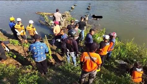 Sukoharjo Geger Mayat Tanpa Identitas Ditemukan Mengapung Di Sungai