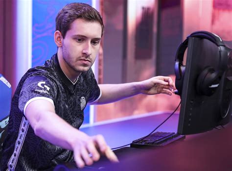 Rumor Bjergsen podría volver a la midlane de TSM en 2022 League of