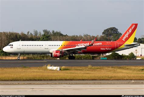 HS VKH ThaiVietjetAir Airbus A321 211 WL Photo By Luo Chun Hui ID