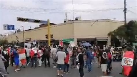 Congreso Manifestantes Se Concentran En Los Exteriores Del Congreso A