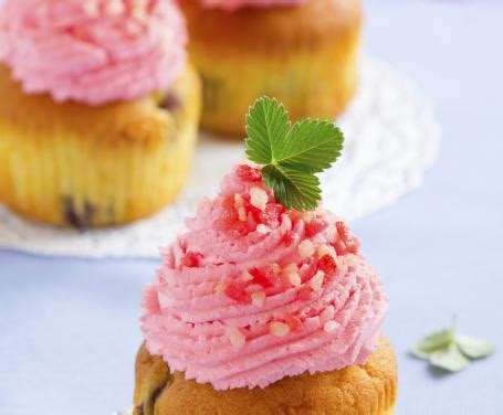 Muffin Con Crema Alla Panna E Fragole La Ricetta Per Preparare I