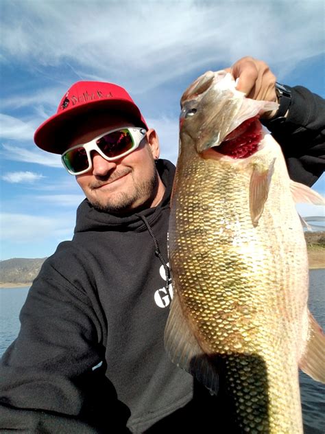 Folsom Lake Fishing Report By Charles Cornelison Rb Bass Fishing