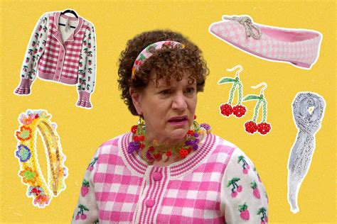 How to Dress Like Susie Greene from 'Curb Your Enthusiasm' - Hey Alma