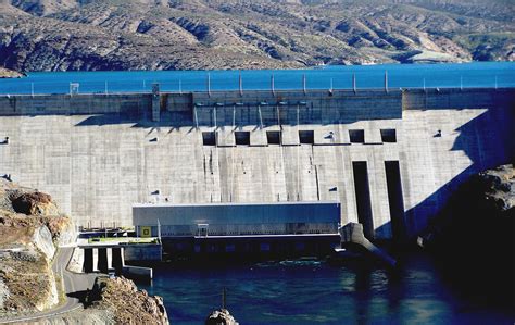 Hidroeléctrica Piedra del Águila Latinoconsult