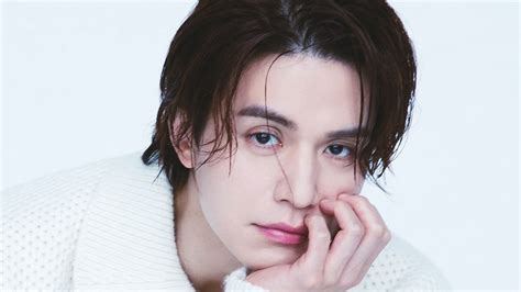 Lee Dong Wook Denies Plastic Surgery Claims, Pretends He Is Natural!