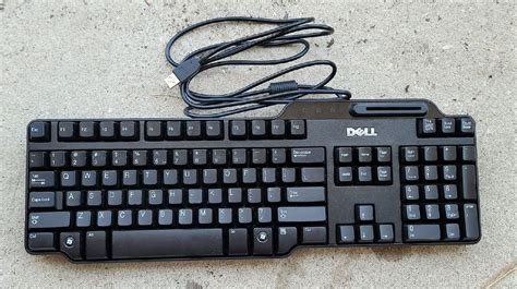 Dell SK 3205 USB Wired 104 Key Keyboard W Smart Card Reader Keypad