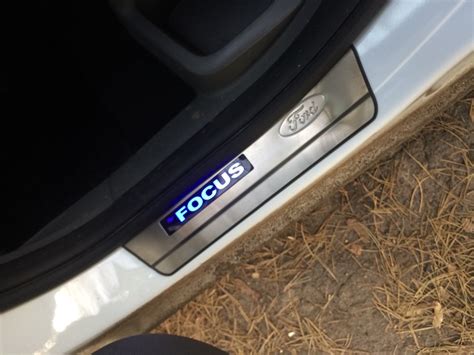 Ставим пороги. — Ford Focus II Sedan, 1,6 л, 2010 года | тюнинг | DRIVE2