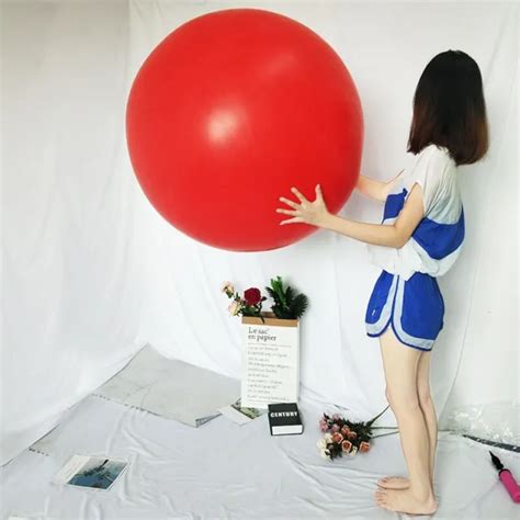 Ballon Jumbo Massif En Latex Rouge Pouces Pour Festivals Et