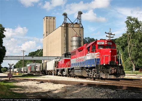 TPW 3821 Toledo Peoria Western EMD GP38 2 At Creve Couer Illinois