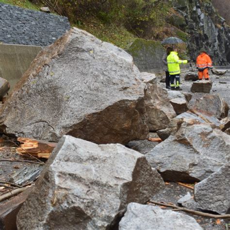 Strada Riaperta Dopo La Frana La Val Calanca Non Pi Tagliata Fuori