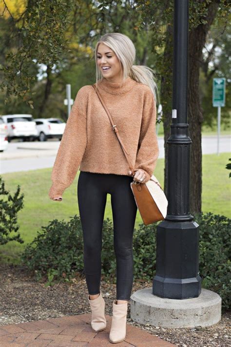 How To Wear Black Leggings With Brown Boots