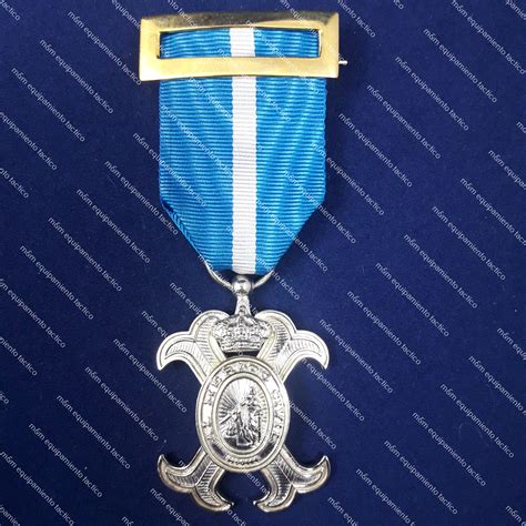 Medalla Merito Civil Cruz De Plata M M Equipamiento T Ctico