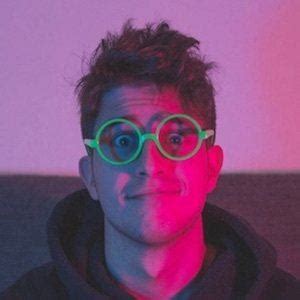 Tekendo - Age, Family, Bio | Famous Birthdays