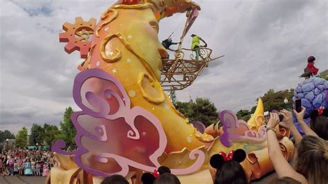 Disney Stars On Parade Disneyland Paris 2017 Youtube