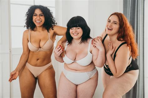 Comment Choisir Sa Lingerie Grande Taille Pens Es De Ronde