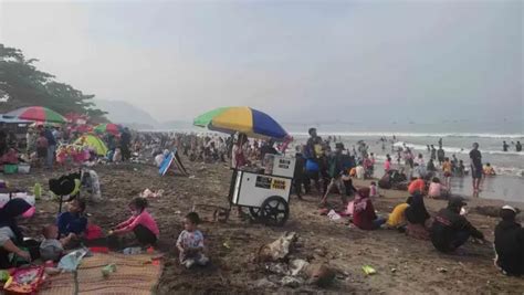 Libur Lebaran Dispar Kunjungan Wisatawan Pantai Cibuaya Sukabumi Naik