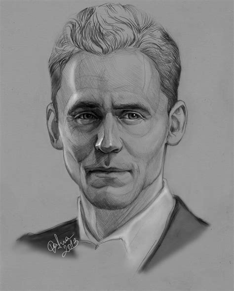 Tom Hiddleston Cannes 2013 By Dafnawinchester On Deviantart Marvel