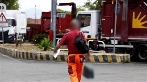 Finisce Il Turno Di Lavoro E Torna A Casa Picchiato Brutalmente In