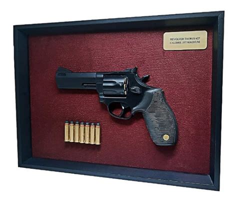 Quadro Decorativo Modelo Revolver Taurus Preto Cal