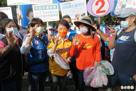 中職》盧秀燕穿兄弟球衣跑行程 還帶頭高喊「中信兄弟總冠軍」 自由體育