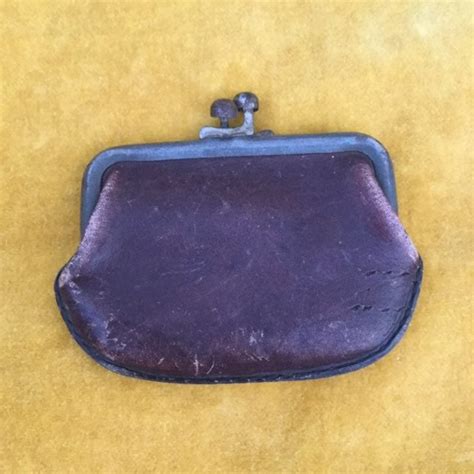 Antique Leather Kisslock Coin Purse Vintage Retro Boh Gem