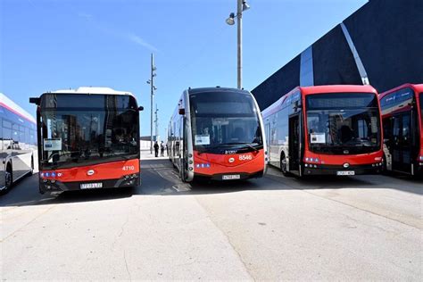 La Nueva Flota De Buses De Tmb Incorpora Veh Culos El Ctricos Que Se