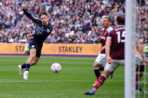 Premier League Manchester City Scored Two Goals In A Row 2 2 West Ham