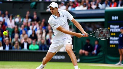 2021 Wimbledon: Hubert Hurkacz stuns Roger Federer to reach semis