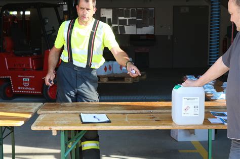 Schutzmaßnahmen Landkreis Lindau stellt Feuerwehren