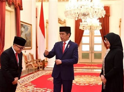 Presiden Jokowi Lantik Abdullah Azwar Anas Sebagai MenPAN RB NTTONLINE