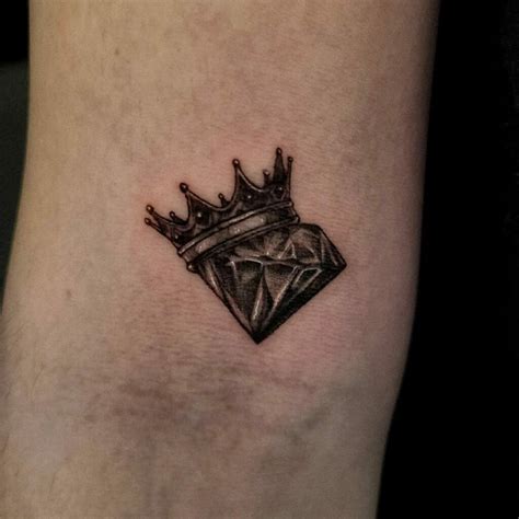 20 Diamond Tattoo Ideas That Will Blow Your Mind