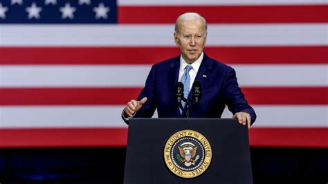 Biden Anuncia Su Candidatura A La Reelección Y Dice Que La Batalla Por