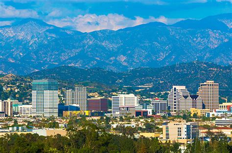 Outdoor Advertising in Glendale, California | BillboardsIn.com