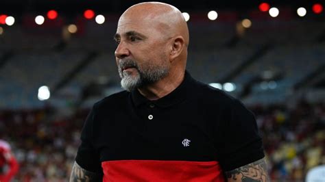 Sampaoli rebate vaias e reforça que Flamengo terá ano difícil