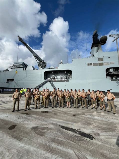 Maior navio de guerra da América Latina atracado em Cabedelo comporta