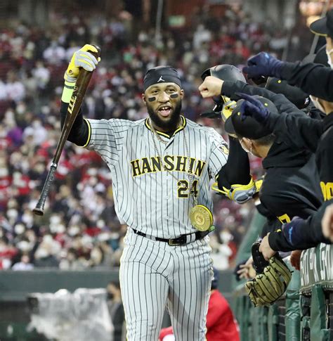 【阪神】今季初先発ロハス先制1号ソロも「勝利に導けるよう打っていきたいね」6番左翼 プロ野球写真ニュース 日刊スポーツ