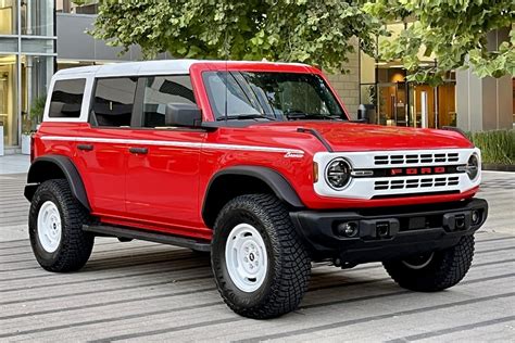 Ford Bronco 2023 Heritage Edition Explore The 10 Videos 90 Images