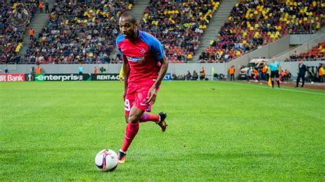 Galerie Foto Cum S A Vazut Steaua Villarreal De Pe National Arena