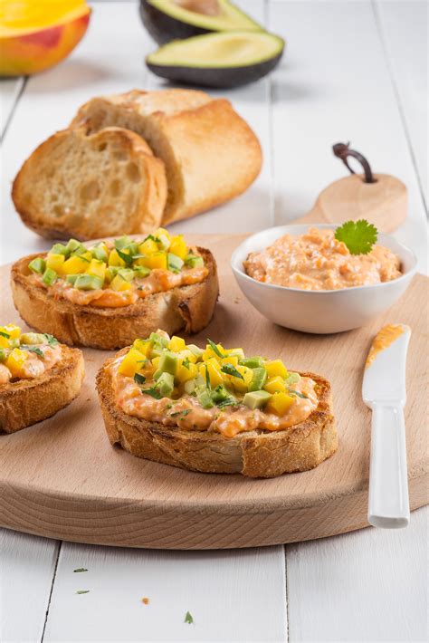 Tartines De Saumon Mangue Avocat Recette Maximag Fr