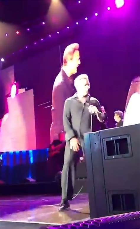 El Incómodo Momento Que Pasó Luis Miguel En Pleno Concierto Y Que No