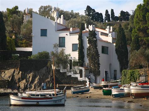 Dali Museum Figueres And Cadaqués Small Group Tour Barcelona