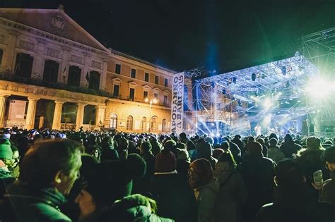 Dicembre A Castel Del Monte Poi Concerto Capodanno A Bari