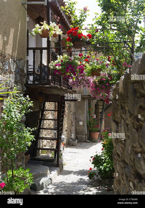 Dh Kakopetria Cyprus Old Troodos Mountain Village Alley Way Hang