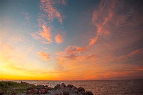 Colorful Sunset Over The Evening Ocean Sunset Over The Evening Ocean Photo Background And