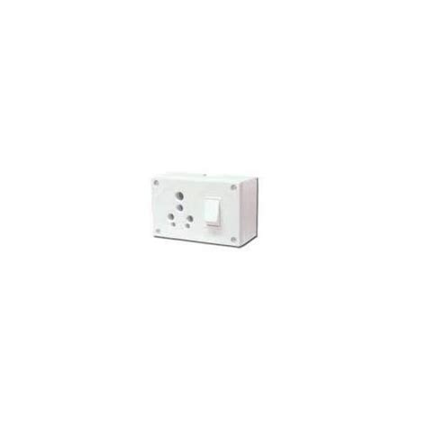 Goldmedal One Switch Socket Combined With Junction Box White 240v 6