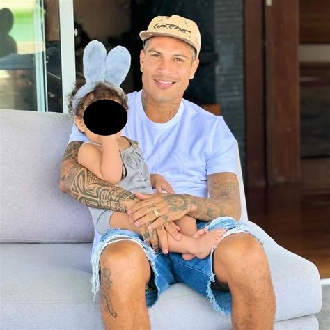 Paolo Guerrero Protagoniz Un Tierno Momento Con Su Hijo Am Rica Noticias