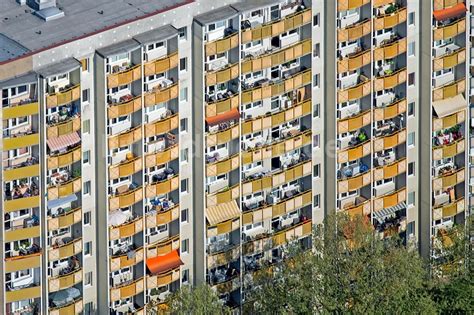 Luftbild Erfurt Balkon Und Fenster Fassade An Der Plattenbau