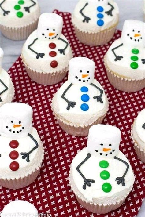 Pin By Lizette Pretorius On Christmas Cupcakes Christmas Snacks