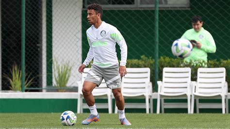 Marcos Rocha E Crias Da Base Palmeiras Se Reapresenta De Olho Em